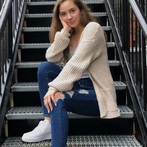 Meet your Posher, Taylor